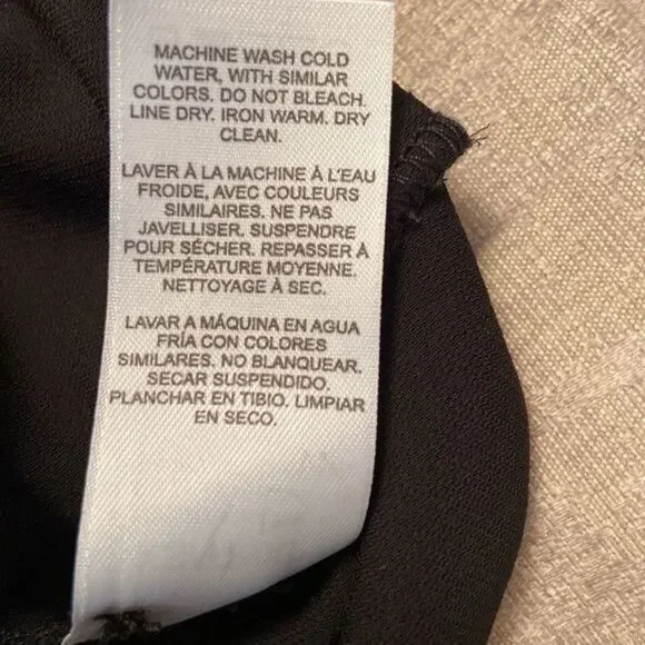 ⭐️DYNAMITE BLOUSE - Picture 6 of 11